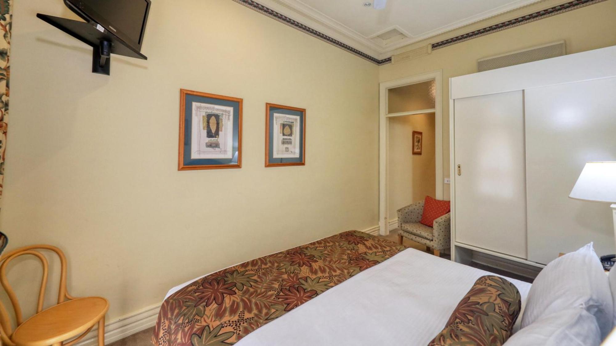 Royal Exchange Hotel Broken Hill Bagian luar foto