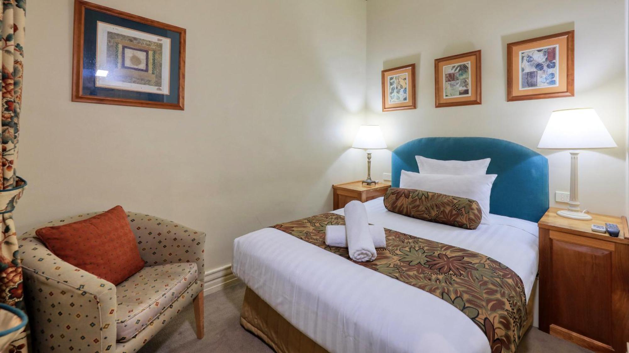 Royal Exchange Hotel Broken Hill Bagian luar foto