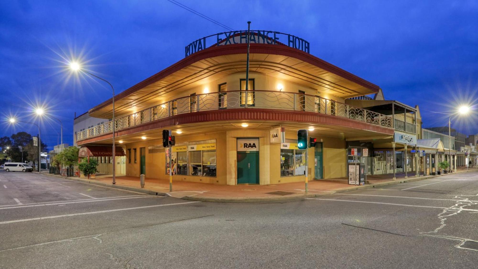 Royal Exchange Hotel Broken Hill Bagian luar foto